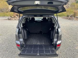 2007 Mitsubishi Outlander - Thumbnail